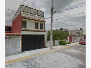 Casa en Venta en Villas Santín Toluca