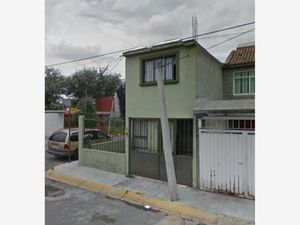 Casa en Venta en Villas Santín Toluca