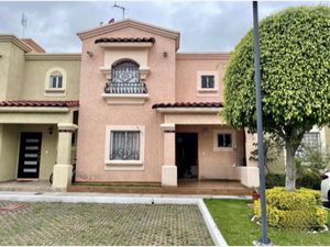 Casa en Venta en Urbi Quinta Montecarlo Cuautitlán Izcalli