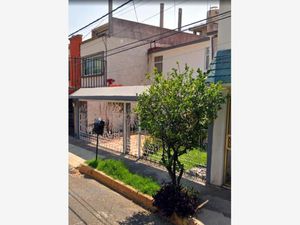 Casa en Venta en Valle de Santa Mónica Tlalnepantla de Baz