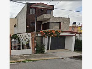 Casa en Venta en La Providencia Metepec