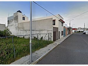 Casa en Venta en Magisterial Puebla