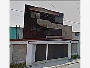 Casa en Venta en La Providencia Metepec