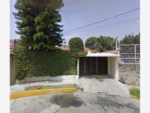 Casa en Venta en Anexo Jardines de San Mateo Naucalpan de Juárez