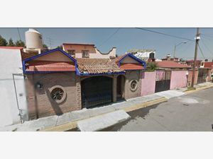 Casa en Venta en Jesus Jimenez Gallardo Metepec