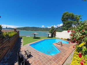 CASA VENTA/RENTA CON VISTA AL LAGO, CASA CLUB, MUELLE,  VALLE DE BRAVO