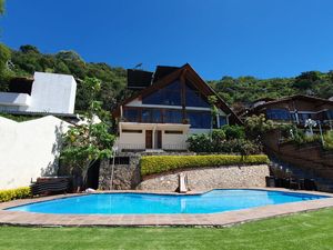 CASA VENTA/RENTA CON VISTA AL LAGO, CASA CLUB, MUELLE,  VALLE DE BRAVO