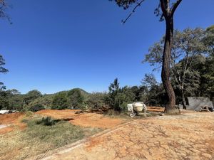 CASA EN PREVENTA EN AVÁNDARO, VISTA AL BOSQUE