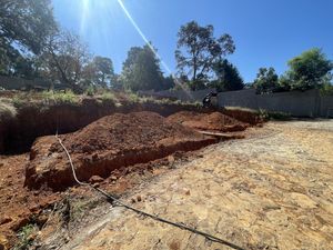 CASA EN PREVENTA EN AVÁNDARO, VISTA AL BOSQUE