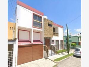 Casa en Venta en Jardines del Country Guadalajara