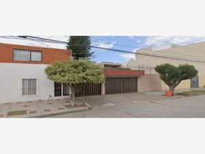 Casa en Venta en Las Águilas San Luis Potosí