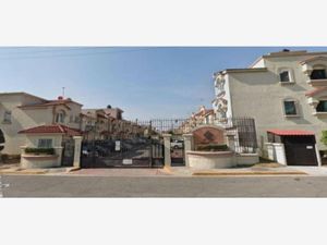 Casa en Venta en Urbi Quinta Montecarlo Cuautitlán Izcalli