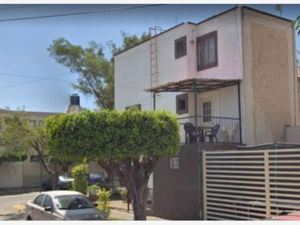 Casa en Venta en Paseos del Sol Zapopan