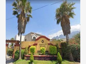 Casa en Venta en Urbi Villa del Rey Monterrey