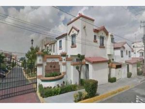 Casa en Venta en Villa del Real Tecámac