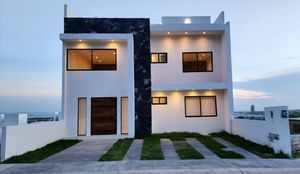 Casa en Venta en Lomas de Juriquilla a Estrenar