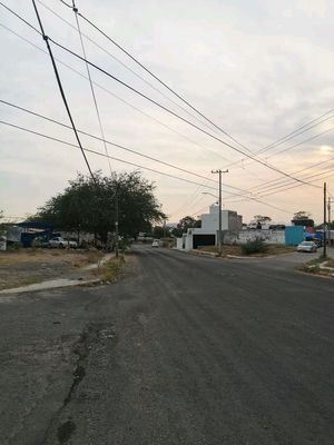 Terreno Comercial en el Topocharco