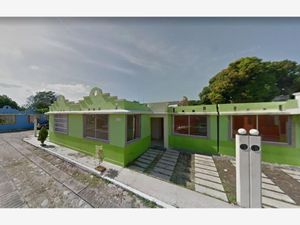 Casa en Venta en La Arbolada Huixtla