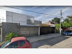 Casa en Venta en La Calma Zapopan