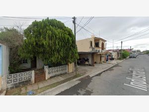 Casa en Venta en INFONAVIT Industrial Miguel Alemán