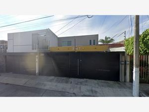 Casa en Venta en La Calma Zapopan