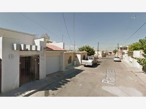 Casa en Venta en San Pedro Chihuahua