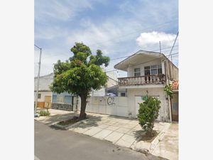 Casa en Venta en Oblatos Guadalajara