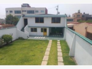 Casa en Venta en Viveros de la Loma Tlalnepantla de Baz