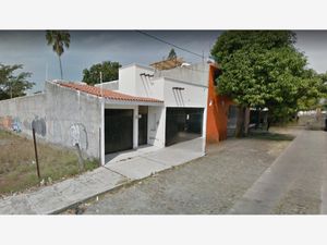 Casa en Venta en Lomas de Circunvalacion Colima