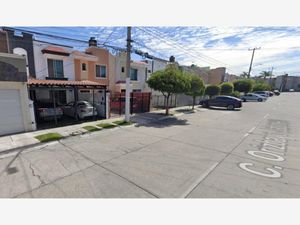 Casa en Venta en Paseos del Sol Zapopan