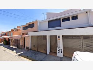 Casa en Venta en Jardines de Satelite Naucalpan de Juárez