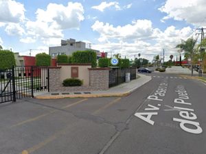 Casa en Venta en El Pueblito Corregidora