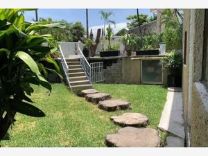 Casa en Venta en Palmira Tinguindin Cuernavaca