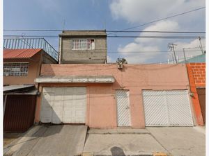 Casa en Venta en Viveros de Xalostoc Ecatepec de Morelos