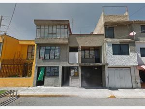 Casa en Venta en Santa Maria de las Rosas Toluca