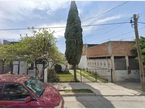 Casa en Venta en Colonial Tlaquepaque San Pedro Tlaquepaque