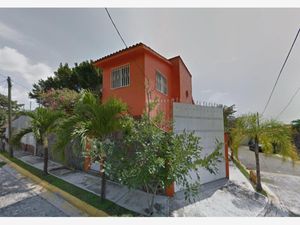 Casa en Venta en Burgos Temixco