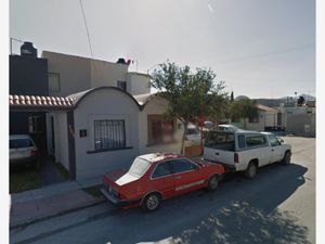 Casa en Venta en Ciudad las Torres Saltillo