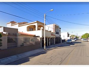 Casa en Venta en Jardines del Lago Mexicali