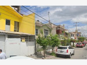 Casa en Venta en La Carmona León