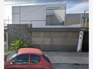 Casa en Venta en La Calma Zapopan