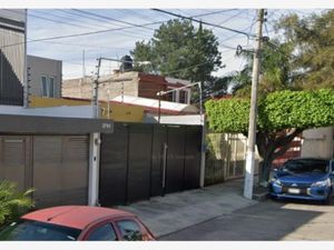 Casa en Venta en La Calma Zapopan