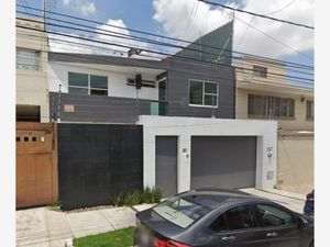 Casa en Venta en Los Colomos Guadalajara