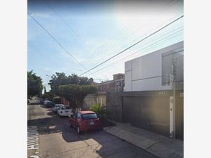 Casa en Venta en La Calma Zapopan