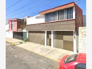 Casa en Venta en Jardines de San Manuel Puebla