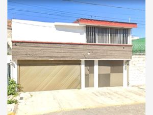 Casa en Venta en Jardines de San Manuel Puebla