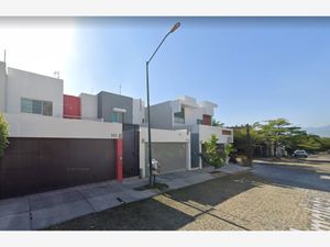 Casa en Venta en Residencial Esmeralda Norte Colima