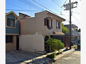 Casa en Venta en Jardines de Casa Blanca San Nicolás de los Garza