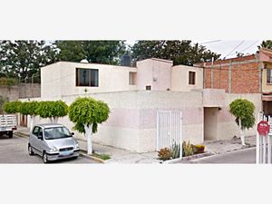 Casa en Venta en Rosalinda Celaya