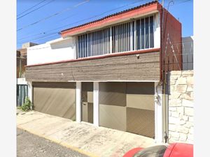 Casa en Venta en Jardines de San Manuel Puebla